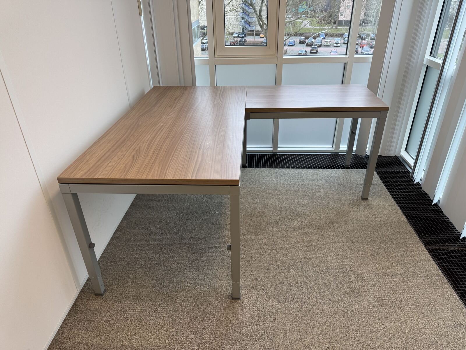 Bureau en thuiswerkplek opruimen