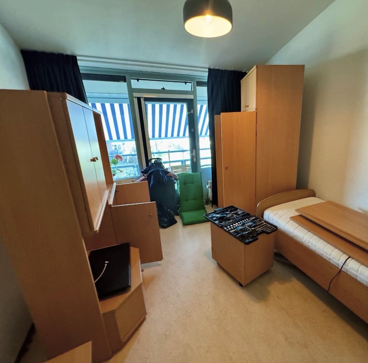 Zorginstelling of seniorenwoning leeghalen